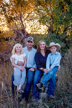 Mindy Family Gallery 24-2157