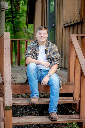 Kaden_Senior_Photo-7702