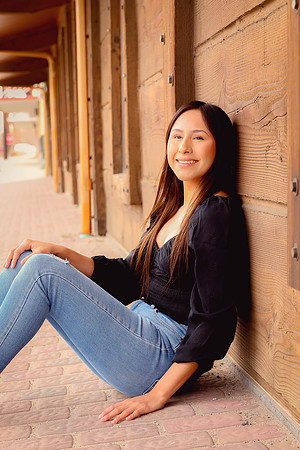 Senior 2023-0174
