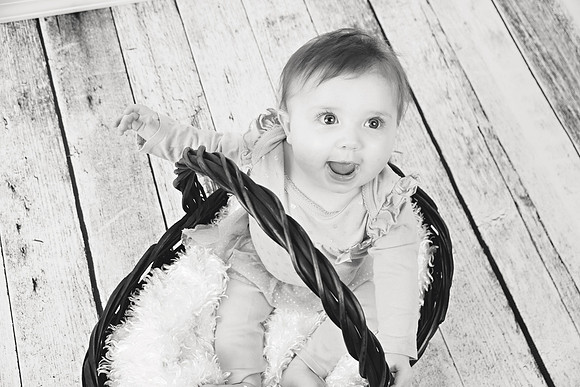 Easter_16-9329bw