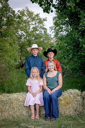 Swanson Family Gallery-0235