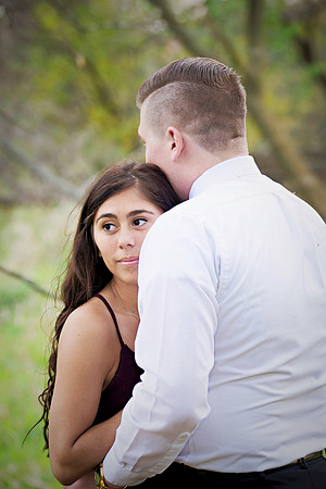 Jordyn and Austin Engagement Session 2017-6102