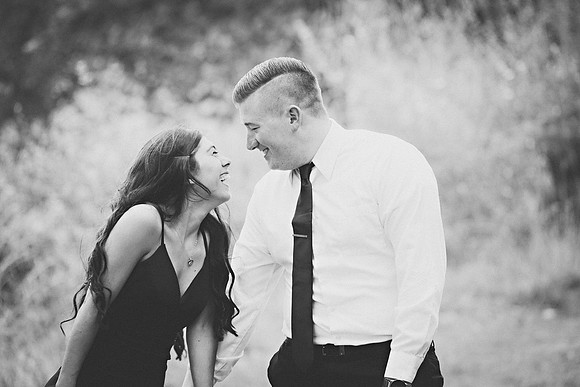 Jordyn and Austin Engagement Session 2017-6058-2