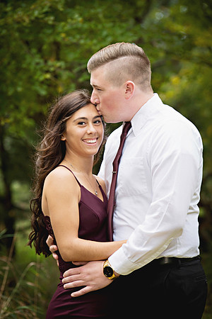 Jordyn and Austin Engagement Session 2017-6045