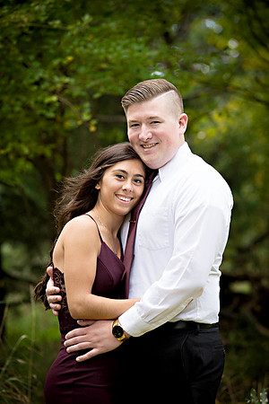 Jordyn and Austin Engagement Session 2017-6043