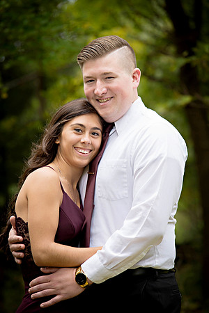 Jordyn and Austin Engagement Session 2017-6044