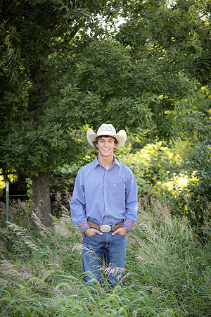 Ethan Senior Gallery 2023-0555
