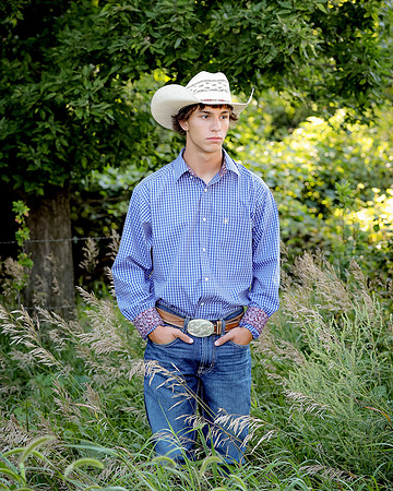 Ethan Senior Gallery 2023-0560