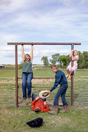 Swanson Family Gallery-0066