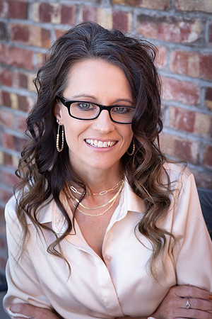 Headshots - Britni--11