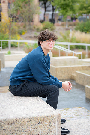Senior Gallery 2023-9639
