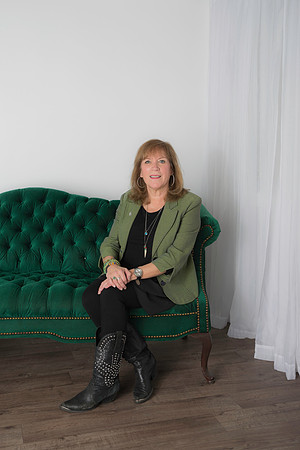 Nancy BHG Headshots-6192