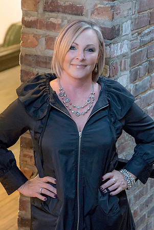 Tracie BHG Headshot 2018-8182-2
