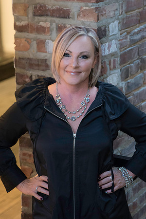 Tracie BHG Headshot 2018-8184-2