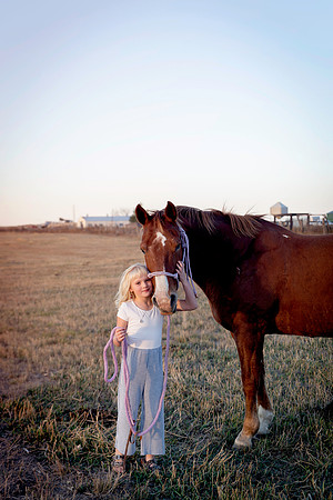 Mindy Family Gallery 24-2080