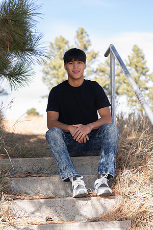 Tyler_Senior_24-0233
