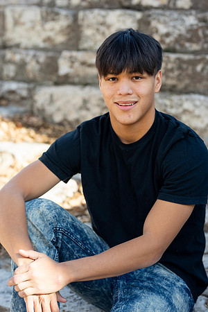 Tyler_Senior_24-0203