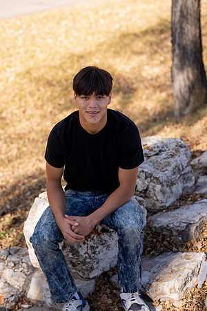 Tyler_Senior_24-0195