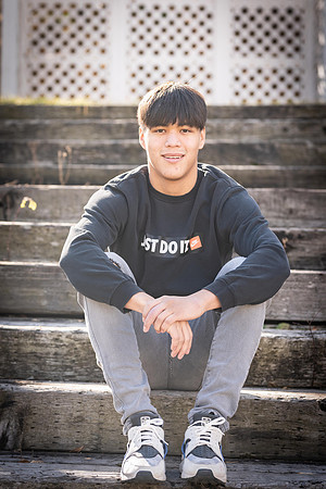 Tyler_Senior_24-0170
