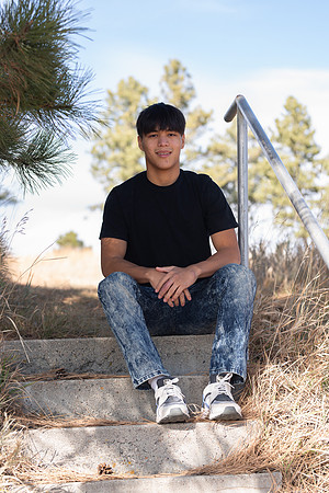 Tyler_Senior_24-0233
