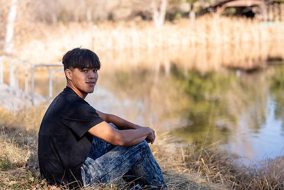 Tyler_Senior_24-0186