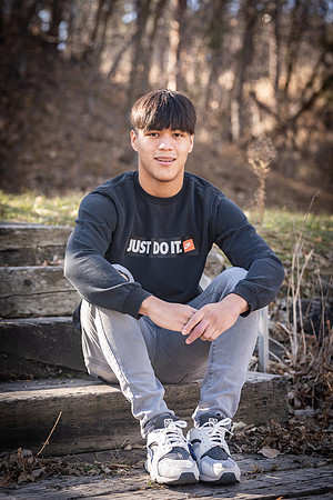 Tyler_Senior_24-0163