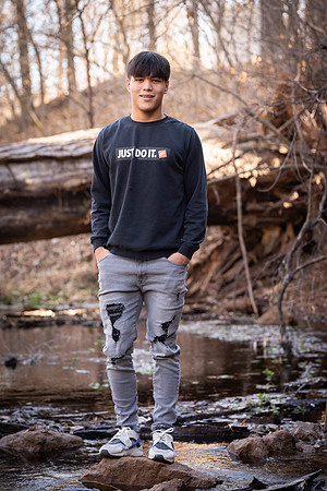 Tyler_Senior_24-0154