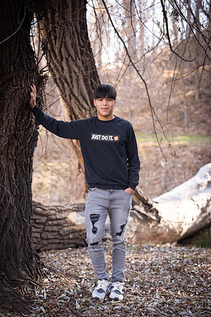 Tyler_Senior_24-0148