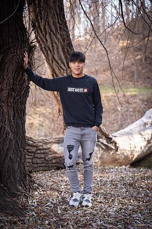 Tyler_Senior_24-0146