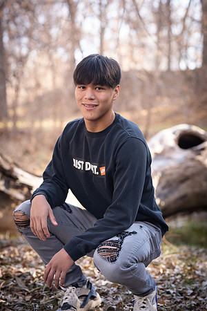 Tyler_Senior_24-0142