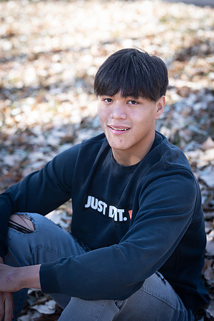 Tyler_Senior_24-0137