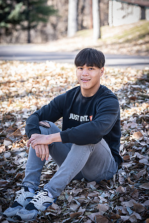 Tyler_Senior_24-0134