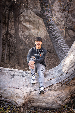 Tyler_Senior_24-0130