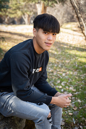 Tyler_Senior_24-0096