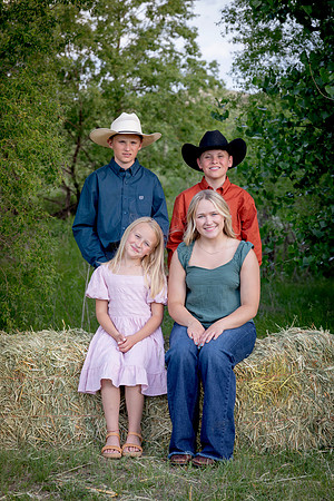 Swanson Family Gallery-0231