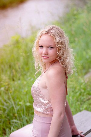 Emma Senior Gallery-7780