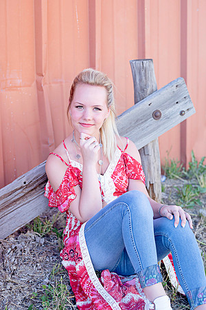 Emma Senior Gallery-8275
