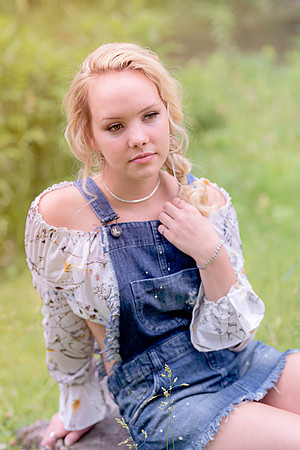 Emma Senior Gallery-7864