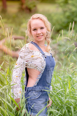 Emma Senior Gallery-7868