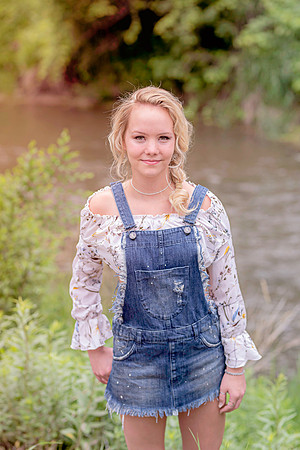 Emma Senior Gallery-7874