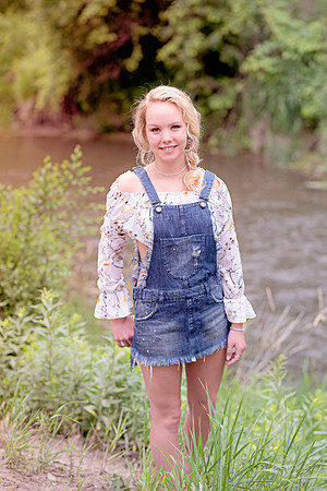 Emma Senior Gallery-7877