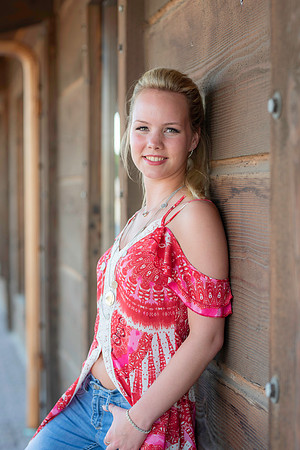 Emma Senior Gallery-8235