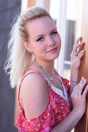 Emma Senior Gallery-8214