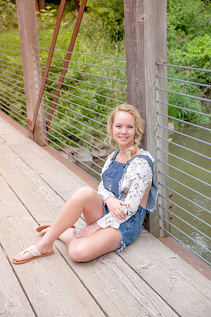 Emma Senior Gallery-9904