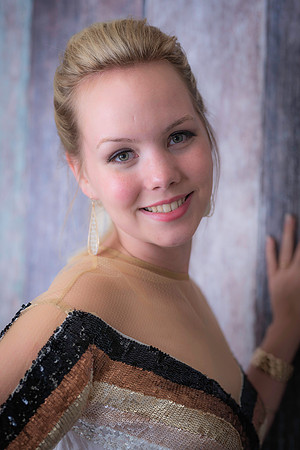 Emma Senior Gallery-8178