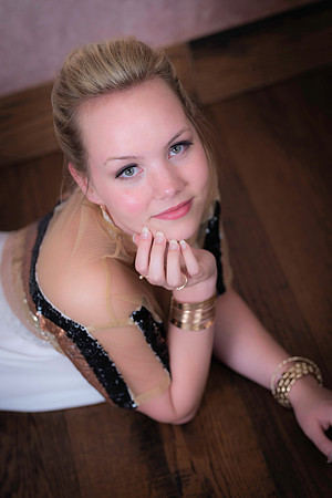 Emma Senior Gallery-8162