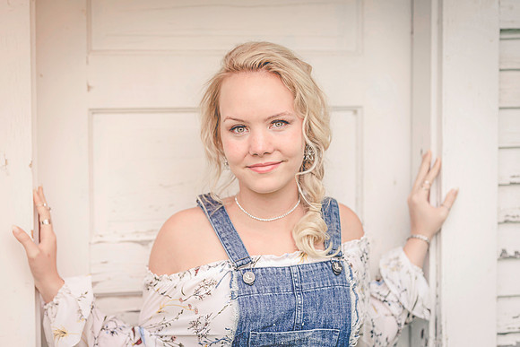Emma Senior Gallery-7938a