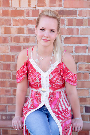 Emma Senior Gallery-8293