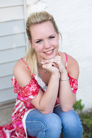 Emma Senior Gallery-8256