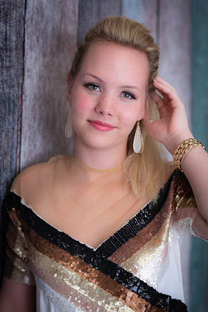 Emma Senior Gallery-8173